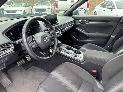 Used 2025 Honda Civic Sport image 13