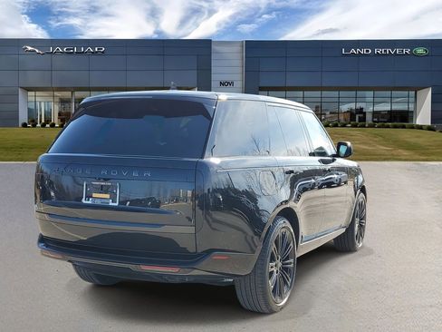 New 2026 Land Rover Range Rover SE AWD/4WD image 3