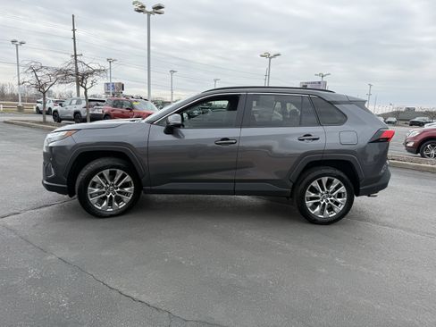 Certified 2023 Toyota RAV4 XLE Premium image 5