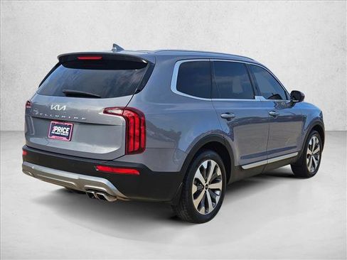 Used 2022 Kia Telluride S FWD image 5