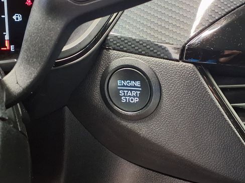 Used 2025 Ford Escape ST-Line AWD/4WD image 17
