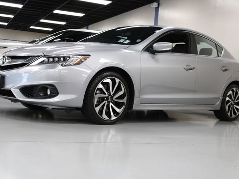Used 2017 Acura ILX w/ Technology Plus & A-SPEC image 6
