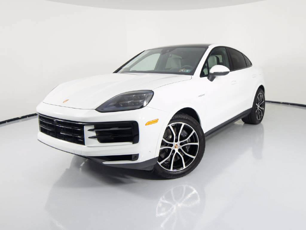 Certified 2026 Porsche Cayenne E-Hybrid Coupe AWD/4WD image 6