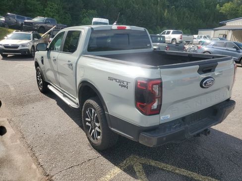 Used 2024 Ford Ranger Lariat w/ Trailer Tow Package AWD/4WD image 11