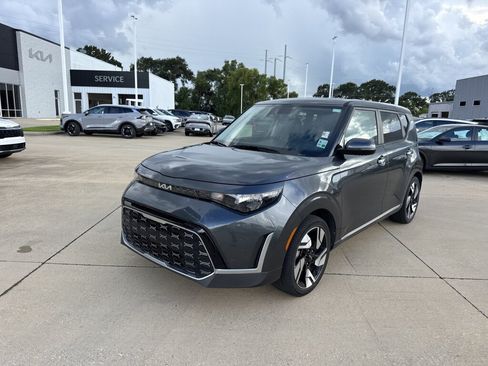 Certified 2023 Kia Soul GT-Line FWD image 3