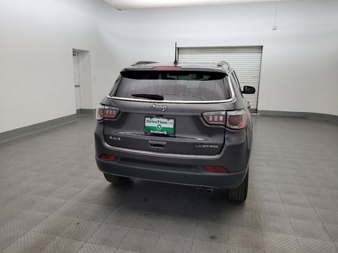Used 2018 Jeep Compass Limited AWD/4WD image 7