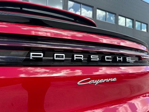 Used 2026 Porsche Cayenne Coupe image 14
