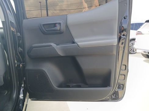 Used 2021 Toyota Tacoma SR w/ SR Convenience Package RWD image 9