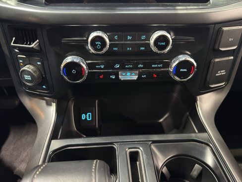 Used 2024 Ford F150 XLT w/ Equipment Group 302A MID image 31