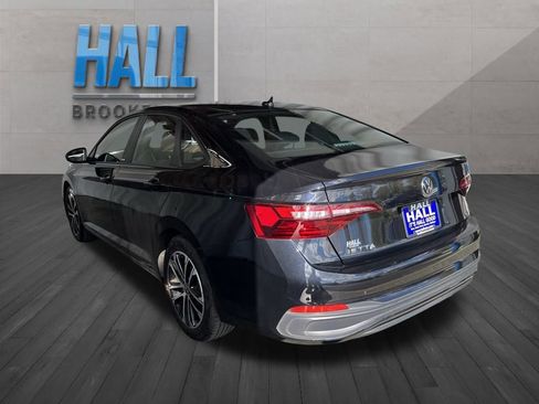 Certified 2024 Volkswagen Jetta Sport image 4