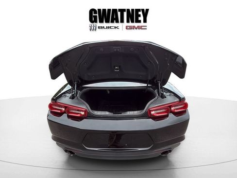 Used 2024 Chevrolet Camaro LT RWD image 9