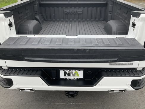 Used 2022 GMC Sierra 1500 Elevation w/ Elevation Premium Package AWD/4WD image 43