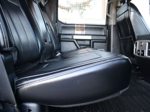 Used 2018 Ford F150 Lariat image 13