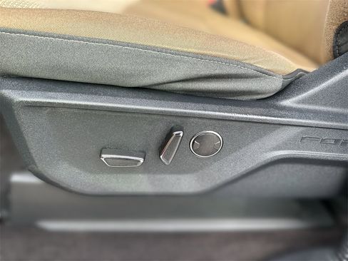 Used 2021 Ford F150 XLT w/ Equipment Group 302A High image 15