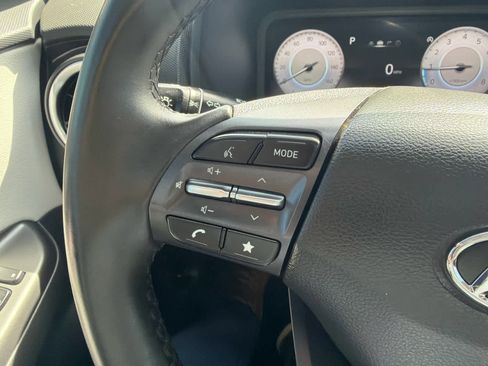 Used 2023 Hyundai Kona Limited AWD/4WD image 30