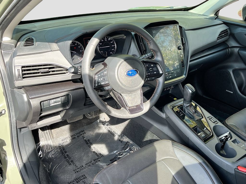 Used 2024 Subaru Crosstrek 2.5i Limited w/ Crosstrek Mirror Package AWD/4WD image 9