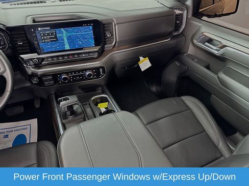 Used 2025 GMC Sierra 1500 SLT image 31