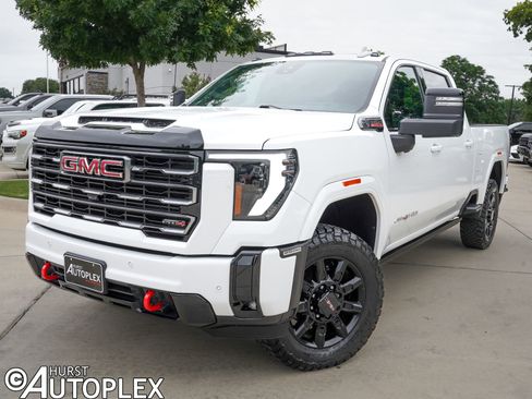 Used 2025 GMC Sierra 2500 AT4 w/ AT4 Premium Plus Package AWD/4WD image 1