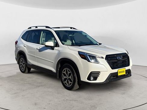 Certified 2024 Subaru Forester Premium AWD/4WD image 7