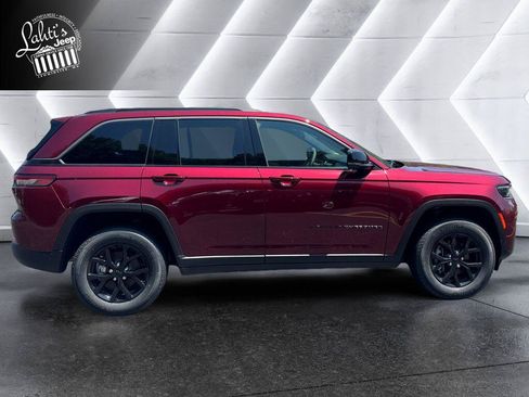 New 2026 Jeep Grand Cherokee Altitude AWD/4WD image 6