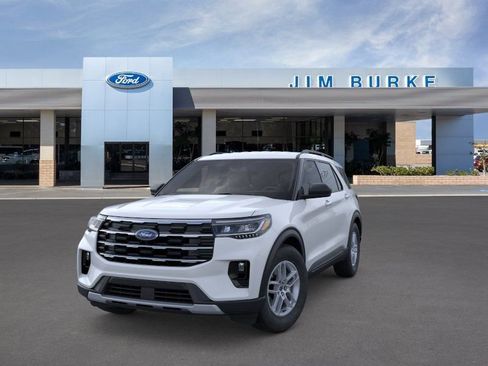 New 2026 Ford Explorer Active w/ Active Comfort Package RWD image 2