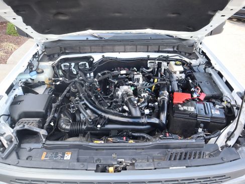 Used 2023 Ford Bronco Badlands image 36