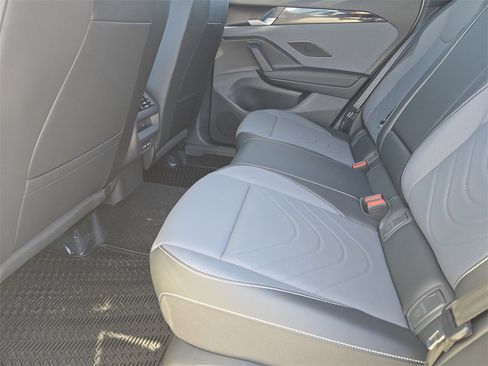 New 2026 Volkswagen Tiguan SE R-Line image 23