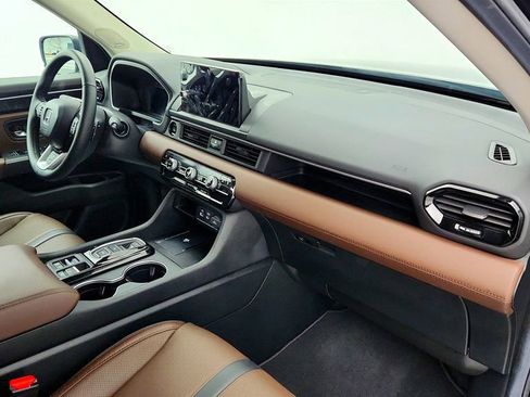 Used 2025 Honda Pilot Elite image 27