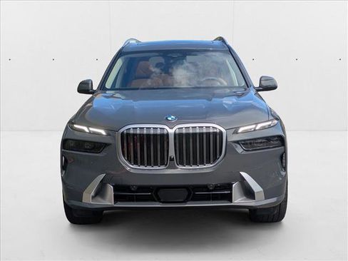 Used 2026 BMW X7 xDrive40i image 5