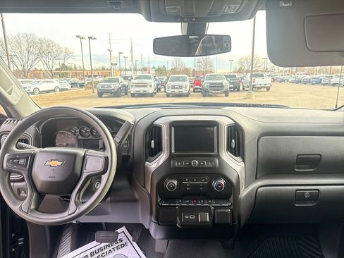 Used 2021 Chevrolet Silverado 1500 Custom image 12