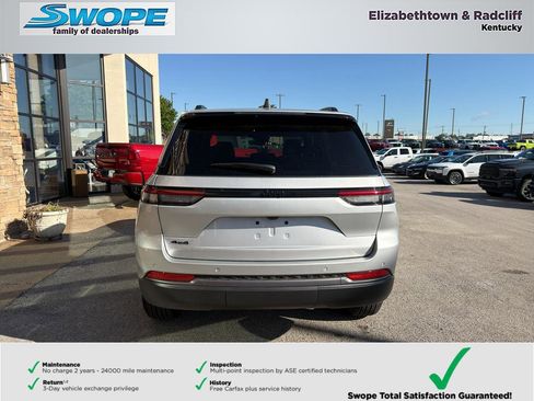 New 2026 Jeep Grand Cherokee Altitude AWD/4WD image 4