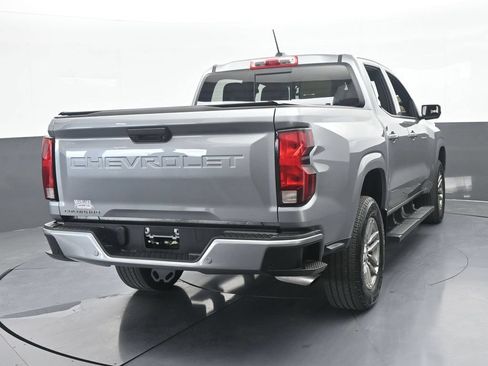 Used 2025 Chevrolet Colorado LT RWD image 5