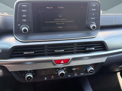 Used 2020 Kia Telluride LX FWD image 22