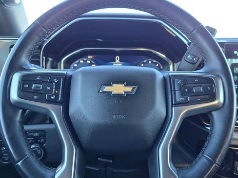 Used 2024 Chevrolet Silverado 1500 LT image 24
