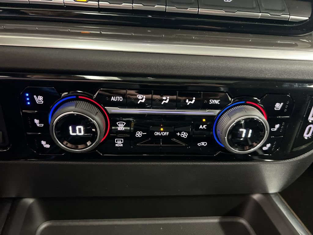 New 2026 Chevrolet Silverado 2500 High Country w/ Technology Package AWD/4WD image 17