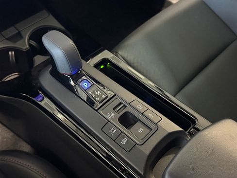 New 2026 Toyota Prius Plug-In Hybrid FWD image 26