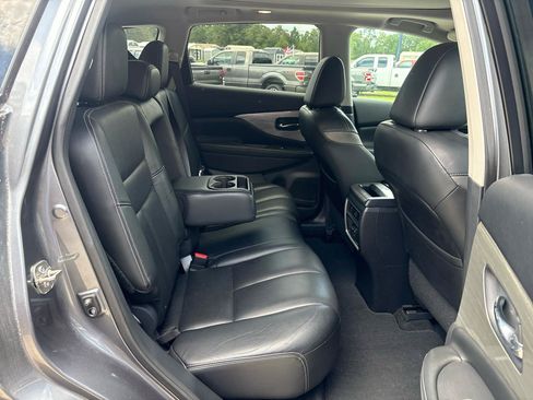 Used 2015 Nissan Murano Platinum w/ Platinum Technology Package FWD image 17