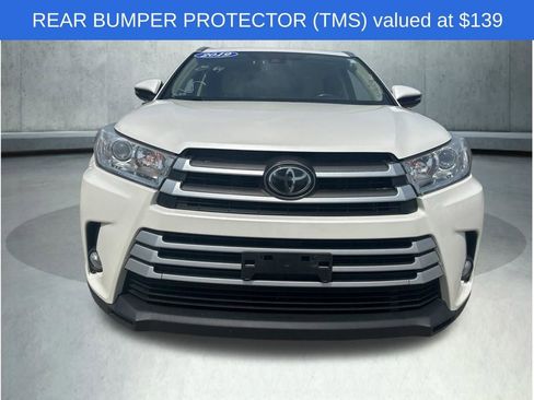 Used 2019 Toyota Highlander XLE AWD/4WD image 7