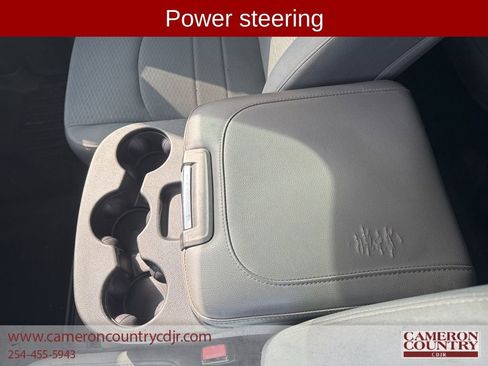 Used 2018 RAM 2500 Tradesman w/ Chrome Appearance Group image 14