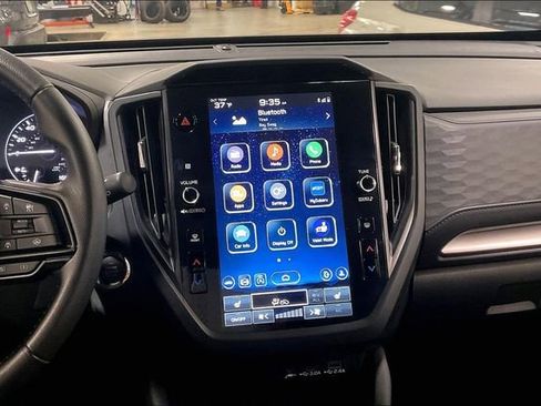 Used 2025 Subaru Forester Premium image 6