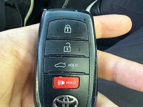 Used 2023 Toyota Corolla LE w/ LE Premium Package FWD image 30