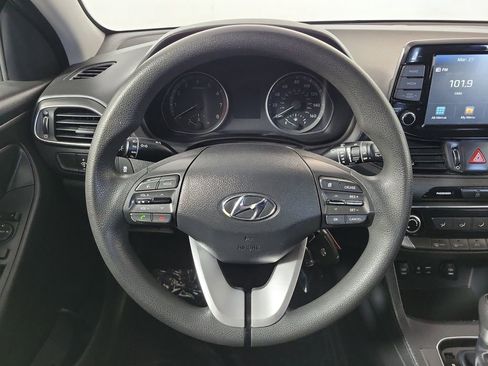 Used 2019 Hyundai Elantra GT image 14