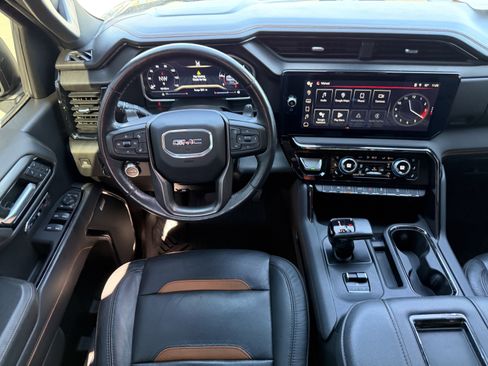 Used 2022 GMC Sierra 1500 AT4 w/ AT4 Preferred Package image 17