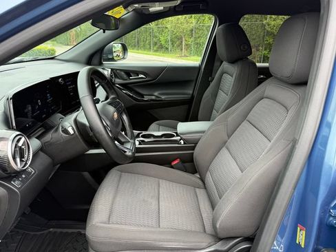 Used 2025 Chevrolet Equinox LT FWD image 7