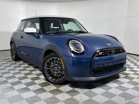 Used 2025 MINI Cooper S FWD image 1
