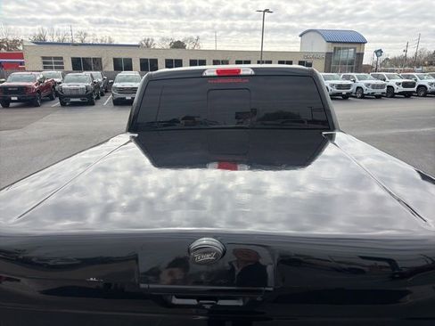 Used 2016 Ford F150 Lariat w/ Equipment Group 502A Luxury image 8