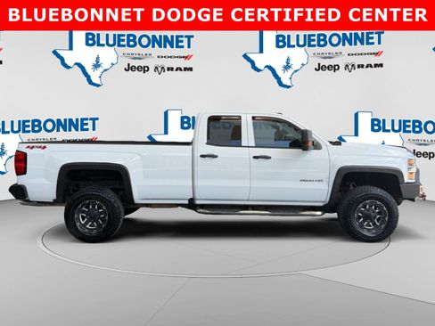 Used 2019 Chevrolet Silverado 2500 W/T w/ WT Convenience Package AWD/4WD image 4