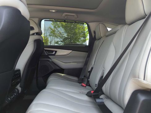 Used 2023 Acura MDX SH-AWD w/ Advance Package image 27