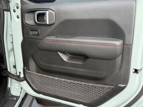 Used 2024 Jeep Wrangler Rubicon 392 image 30