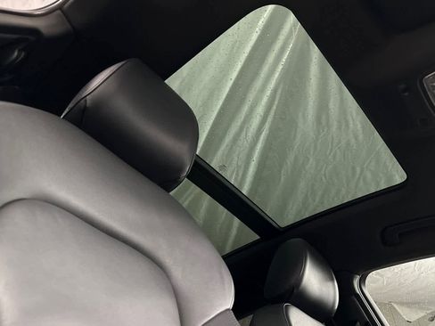 Used 2016 Audi Q3 2.0T Prestige image 17